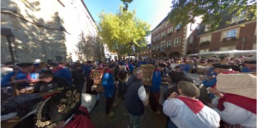 Mittendrin auf dem Marktplatz 1